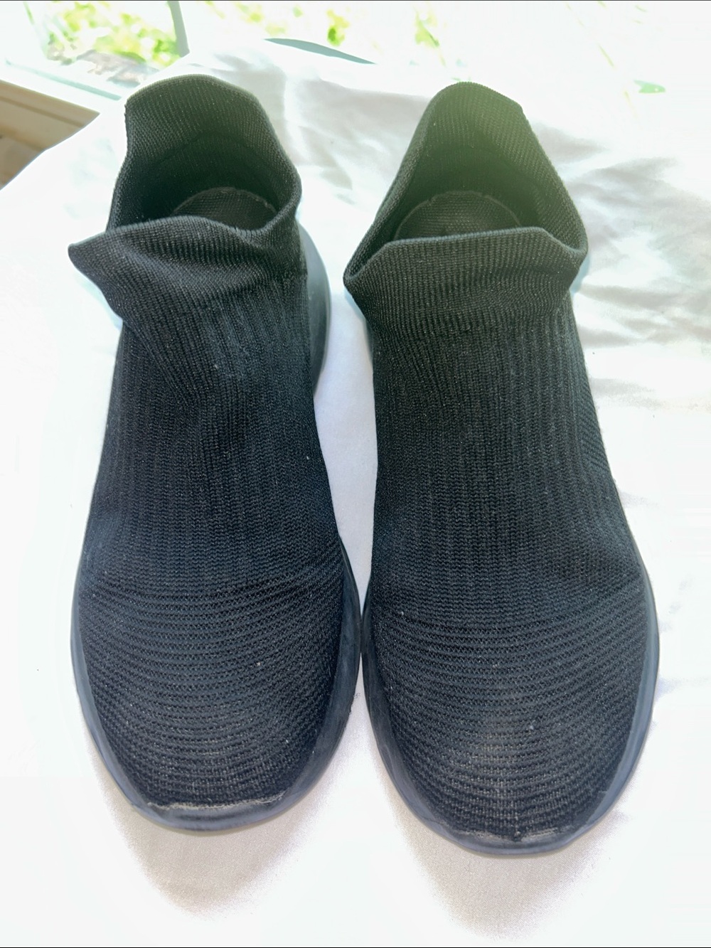 Black Knit Slip-On Sneakers men’s size 7